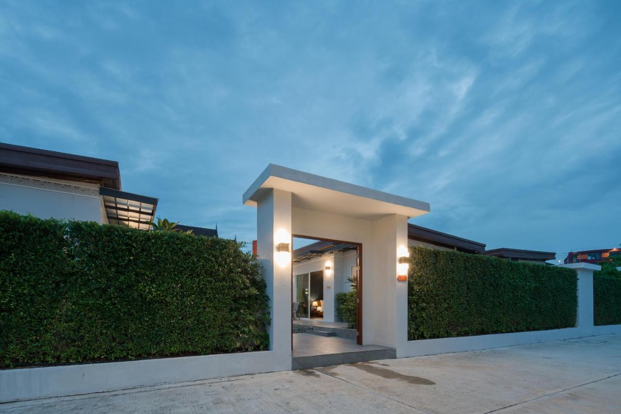 Phuket La Siesta Pool Villas & Pool Access Rooms Nai Harn Экстерьер фото